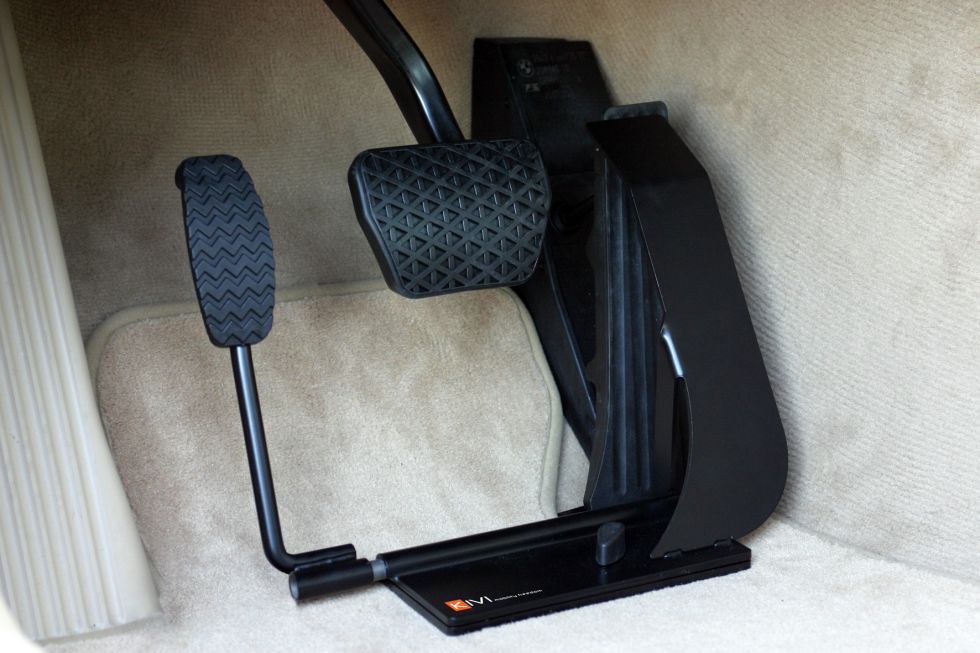 Conduire en situation de handicap aux jambes